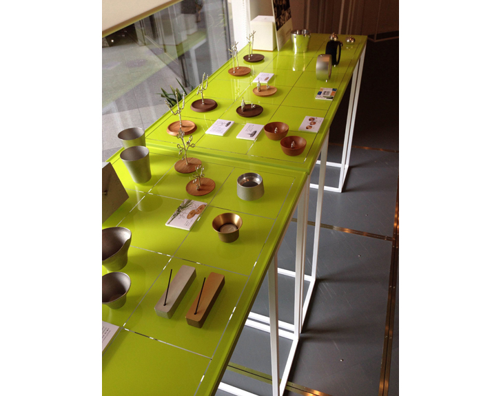 GRID TABLE -LEMNOS TOKYO SHOWROOM-